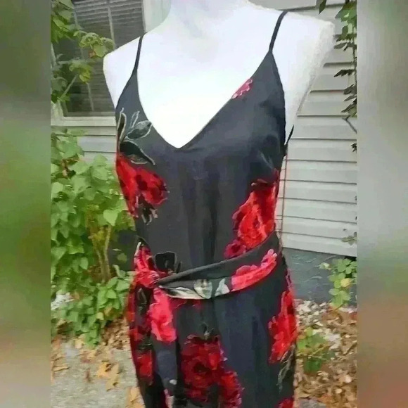 Ett Twa by Anthropologie jumper one piece red and black floral xs - Picture 5 of 5